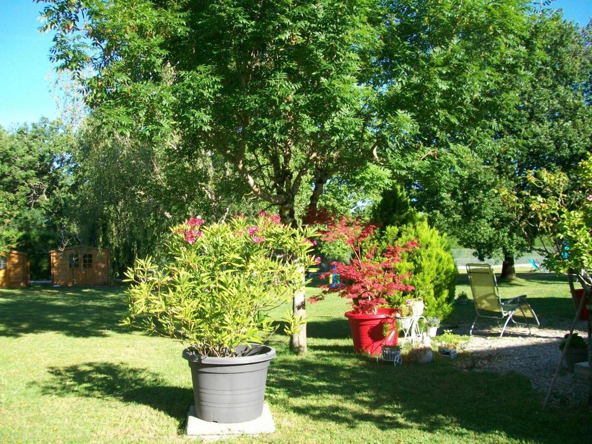 Hotel Au Charme Du Levat Saint Paul de Loubressac 외부 사진