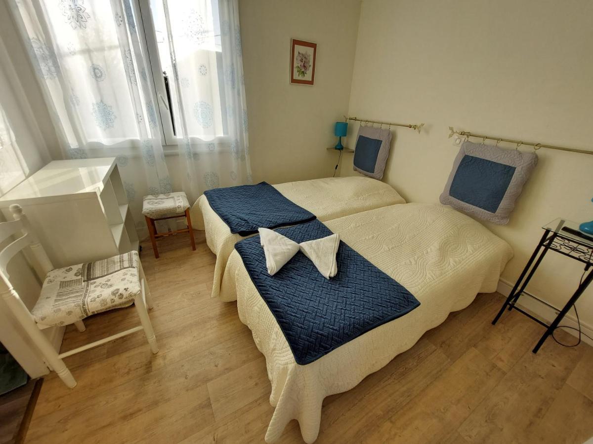 Hotel Au Charme Du Levat Saint Paul de Loubressac 외부 사진