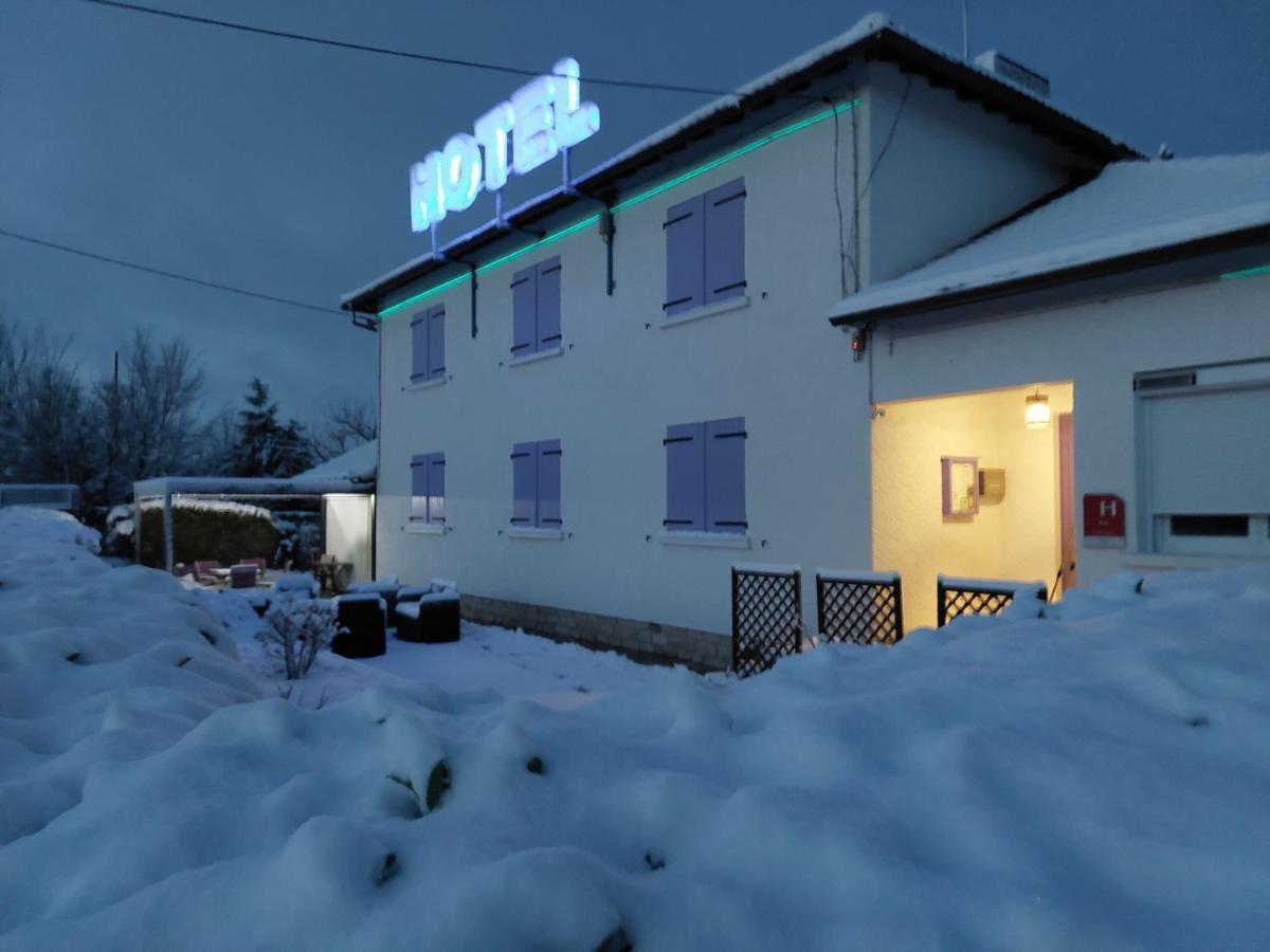 Hotel Au Charme Du Levat Saint Paul de Loubressac 외부 사진