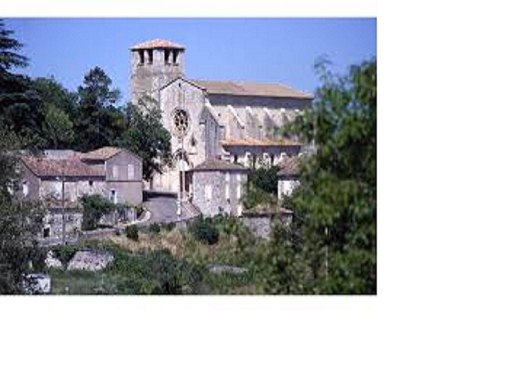 Hotel Au Charme Du Levat Saint Paul de Loubressac 외부 사진