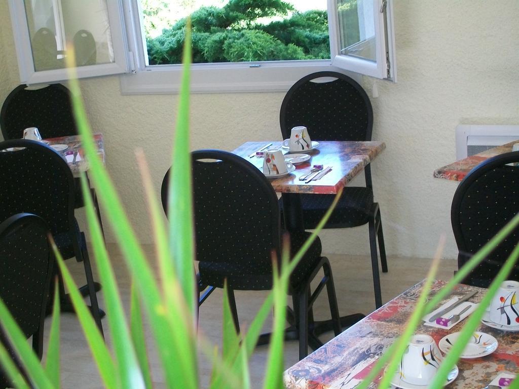 Hotel Au Charme Du Levat Saint Paul de Loubressac 외부 사진